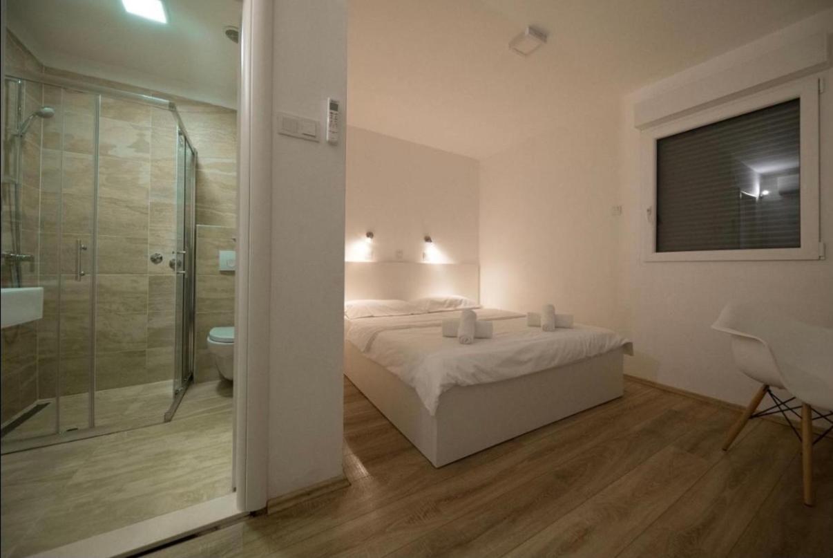 Sea La Vie Rooms Novi Vinodolski Exterior photo