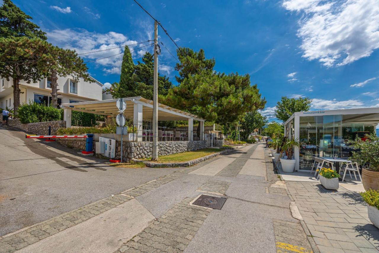 Sea La Vie Rooms Novi Vinodolski Exterior photo