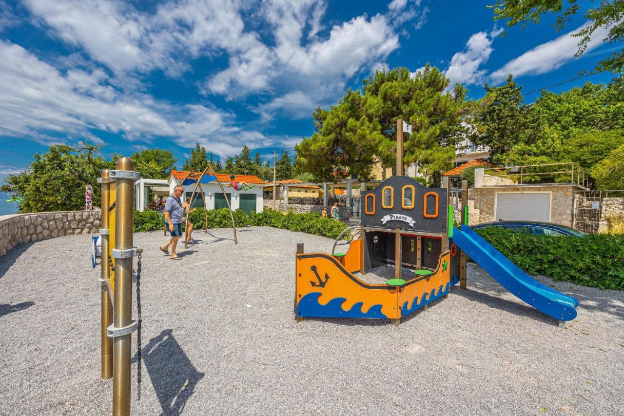 Sea La Vie Rooms Novi Vinodolski Exterior photo