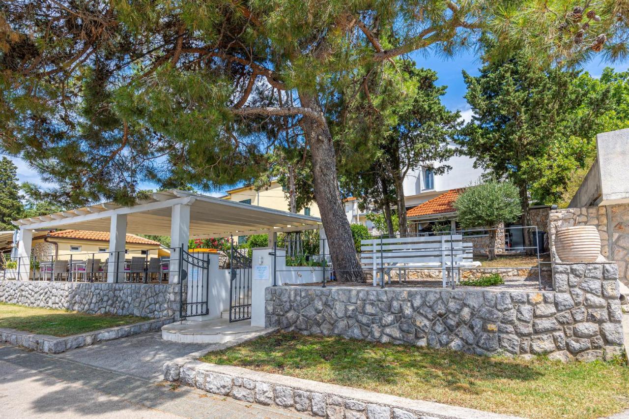 Sea La Vie Rooms Novi Vinodolski Exterior photo